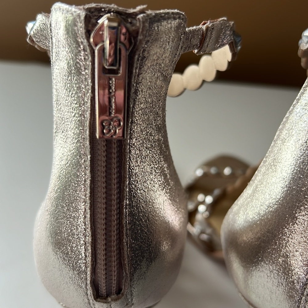Women’s Jessica Simpson Heels - Picture 8 of 11